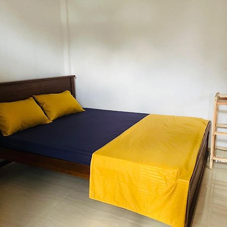 J & J Homestay 贾夫纳 外观 照片